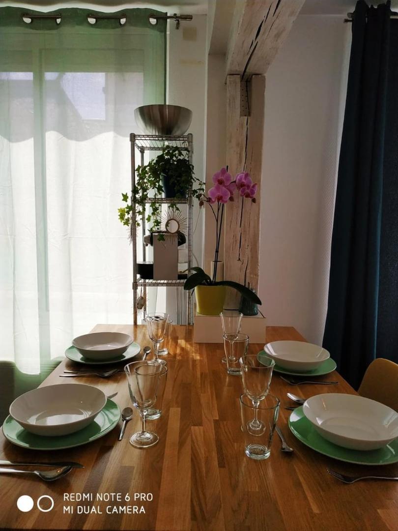 2 Min Walk From Train Station And Center Of Tours